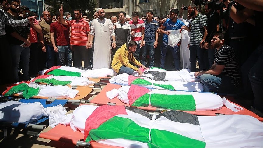 New York Times: Son 8 günde en az 61’i çocuk 232 Filistinli hayatını kaybetti