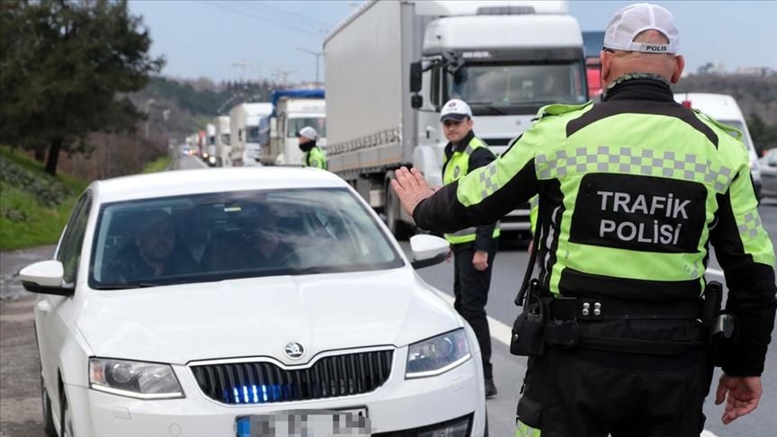 İstanbul’da ‘çakarlı araç’ denetimi