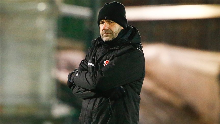 Olympique Lyon’un yeni teknik direktörü Peter Bosz oldu