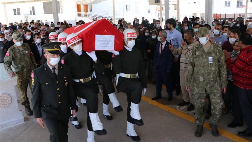 Uzman Onbaşı Mehmet Can Kaya memleketi Gaziantep’te son yolculuğuna uğurlandı