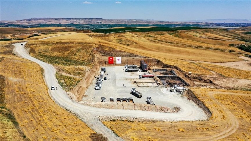 Diyarbakır’da petrol keşfedilen Akoba-1 kuyusunda üretim hareketliliği yaşanıyor