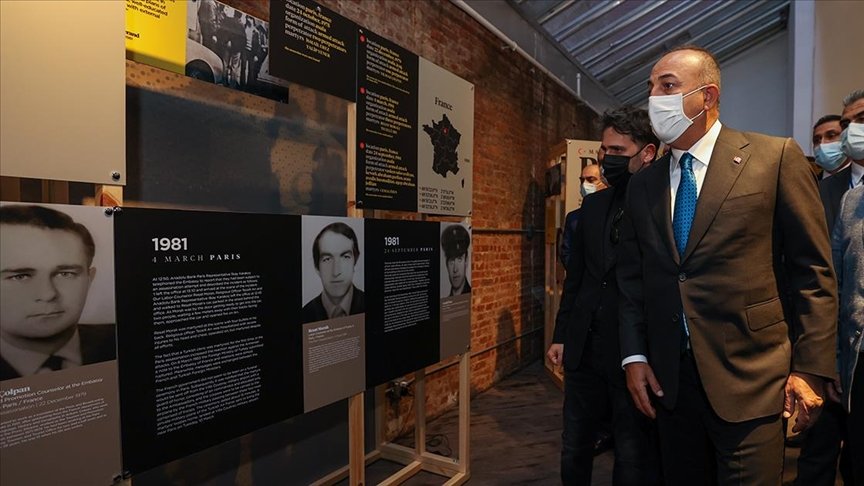 Cumhurbaşkanlığı İletişim Başkanlığının ‘Şehit Diplomatlar Sergisi’ New York’ta Çavuşoğlu’nun katılımıyla açıldı