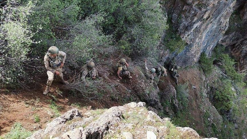 Pençe-Şimşek ve Pençe-Yıldırım operasyonlarında 2 PKK’lı terörist daha etkisiz hale getirildi