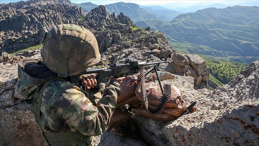 Irak’ın kuzeyindeki Avaşin-Basyan bölgesinde 3 PKK’lı terörist etkisiz hale getirildi