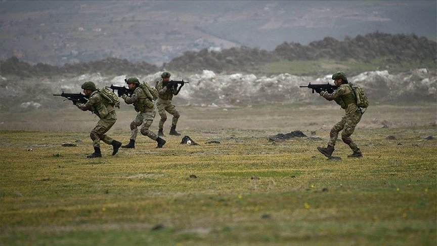 Pençe-Yıldırım Operasyonu’nda terör örgütü PKK’ya ait çok sayıda silah ve mühimmat ele geçirildi