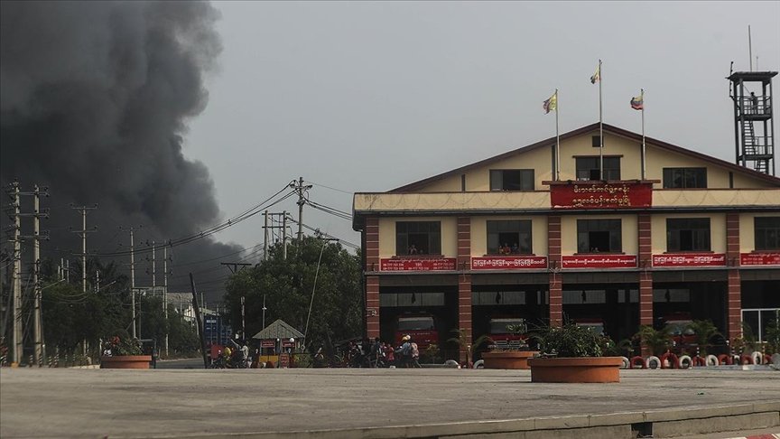 Myanmar’da düzenlenen bombalı saldırıda biri milletvekili 5 kişi hayatını kaybetti