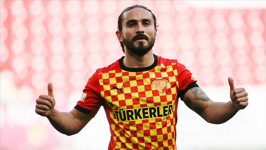 Süper Lig’de tüm maçlarda oynayan tek futbolcu Halil Akbunar