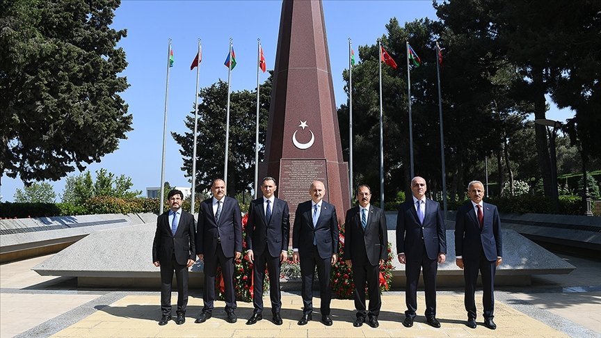 Ulaştırma ve Altyapı Bakanı Karaismailoğlu: Karabağ’ın imarında Azerbaycan’la birlikte çalışacağız