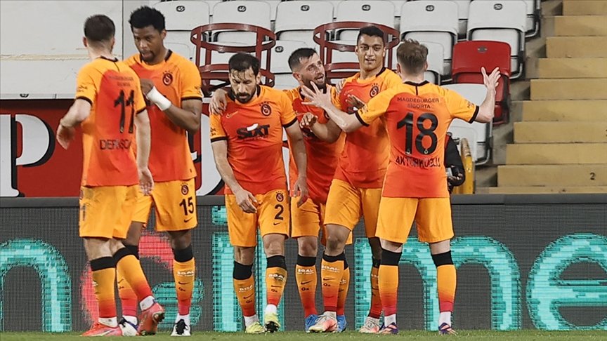 Galatasaray’ın Gençlerbirliği maçı kamp kadrosu belli oldu