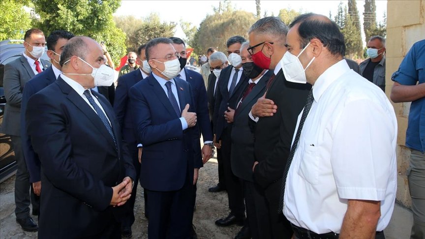 Cumhurbaşkanı Yardımcısı Oktay, KKTC’nin Vadili köyünde halkla buluştu