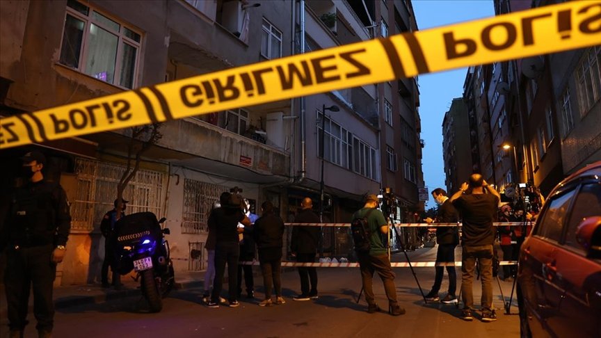 İstanbul’da 6 katlı bina çökme tehlikesi nedeniyle boşaltıldı