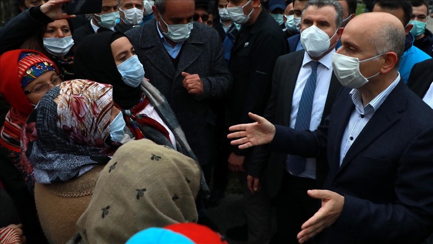 Ulaştırma ve Altyapı Bakanı Karaismailoğlu, İkizdere’de vatandaşlarla görüştü: Benim evim de burada