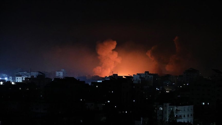 İsrail’in gece yarısından itibaren Gazze’ye düzenlediği saldırılarda yaşamını yitiren Filistinlilerin sayısı 4 oldu