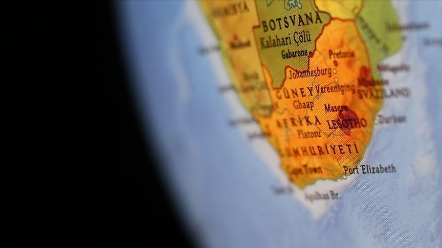 Güney Afrika Cumhuriyeti, İsrail’in Filistinlilere yönelik ‘barbarca’ saldırılarını şiddetle kınadı