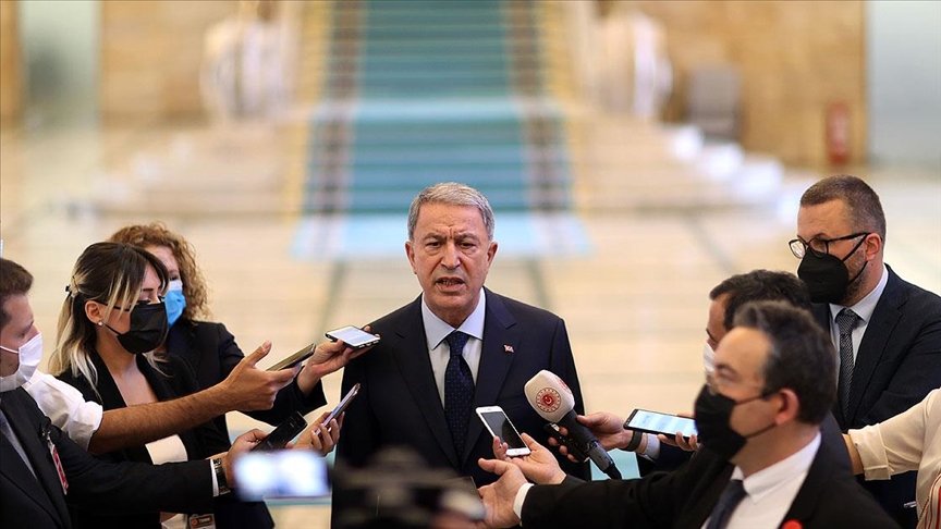 Bakan Akar: Pençe Şimşek-Pençe Yıldırım operasyonlarında şu ana kadar 121 terörist etkisiz hale getirildi
