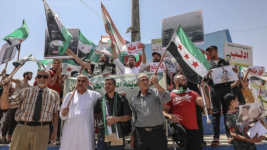 Suriye’de Esed rejiminin yurt dışında oy verme işlemini başlattığı sözde seçim protesto edildi