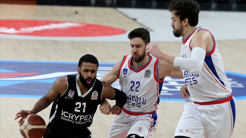 Anadolu Efes ile Beşiktaş Icrypex play-off yarı final ilk maçında yarın karşılaşacak