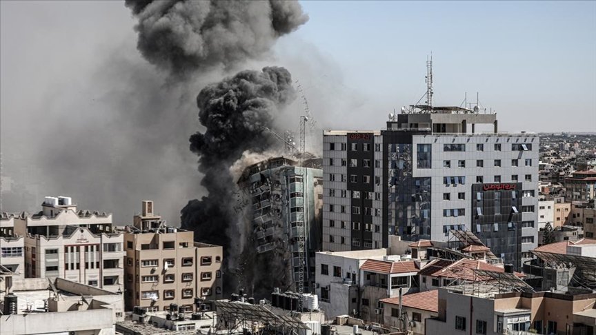 İsrail’in yıktığı Gazze’deki 13 katlı binanın sahibi, Uluslararası Ceza Mahkemesine suç duyurusunda bulundu