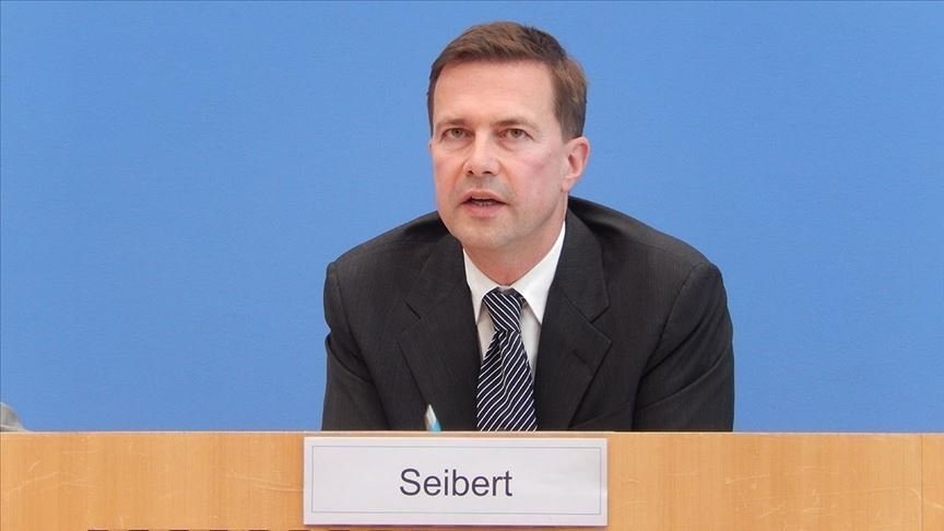 Alman hükümeti, Başbakan Merkel’in dinlenmesi olayının aydınlatılması için uluslararası kurumlarla temasta