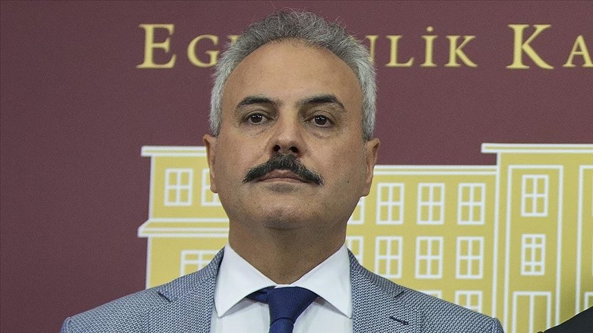 Kovid-19 tedavisi gören eski AK Parti Karabük Milletvekili Uysal hayatını kaybetti