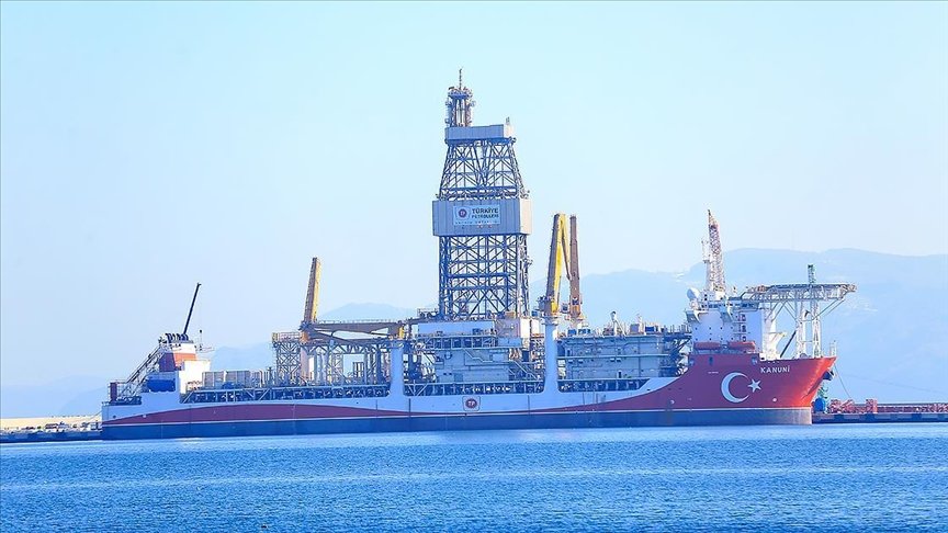 Kanuni sondaj gemisi ilk görevi için Karadeniz’e açıldı