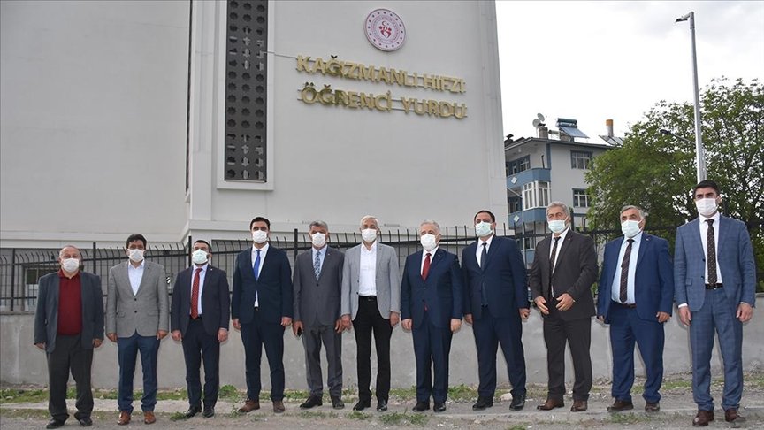Ermeni çeteleri tarafından şehit edilen şairin adı Kars’ta yaşatılacak