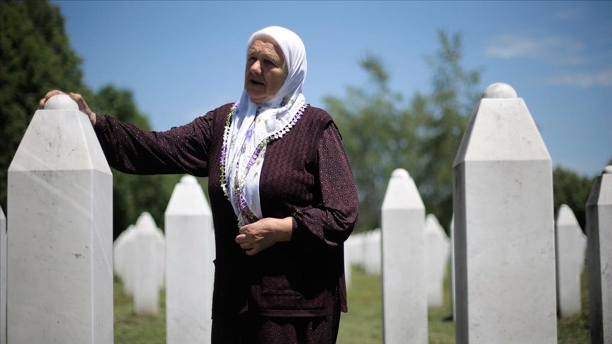 Srebrenitsa’da iki oğlunu kaybeden Djogaz: Bu kötülüğü yapanların yüzlerine tükürürdüm ama elimi kirletmezdim