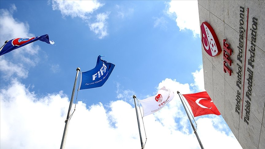 PFDK Fenerbahçe Kulübü ve yöneticilerine para cezası verdi