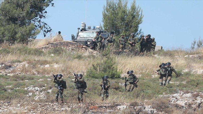 Batı Şeria’da İsrail askerlerinin yaraladığı bir Filistinli hayatını kaybetti