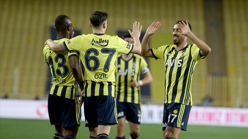 Fenerbahçe 3 puanı 3 golle aldı