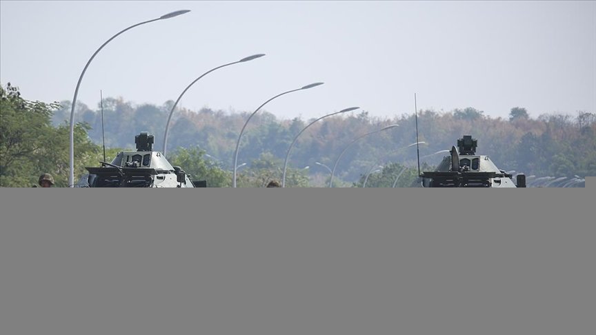 Myanmar askeri yönetimi, uluslararası kanallara erişim sağlayan uydu alıcılarını  yasakladı
