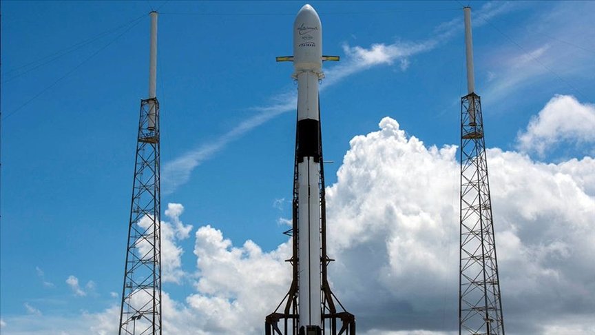 SpaceX ‘Yıldız Savaşları Günü’nde 60 Starlink uydusunu uzaya yolladı
