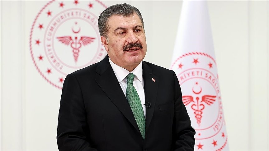 Sağlık Bakanı Koca: Kapanma dönemi sonrası günlük vaka sayımız 10 binin altına  düştü
