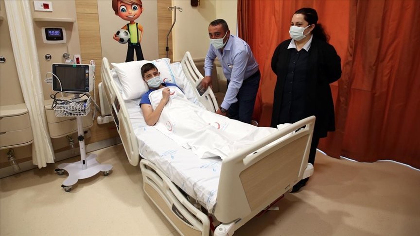 Erzurum’da kalbi delik çocuklar ameliyatsız yöntemle tedavi edildi