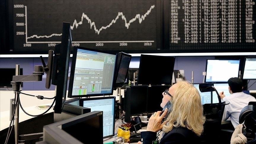 Powell sonrası pozitif seyreden piyasalar yoğun veri gündemine odaklandı