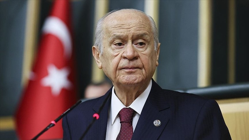 ‘HDP’nin İzmir il binasına yapılan saldırı kanlı bir prova, toplumun sinir uçlarını test eden kalleş bir tertiptir’