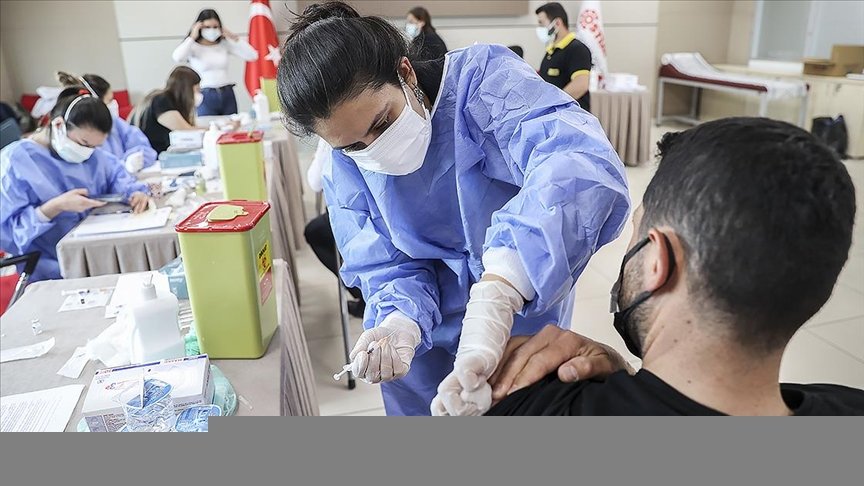Türkiye, 14-20 Haziran’da Kovid-19 aşılama hızında en yüksek performansı gösteren ülke oldu