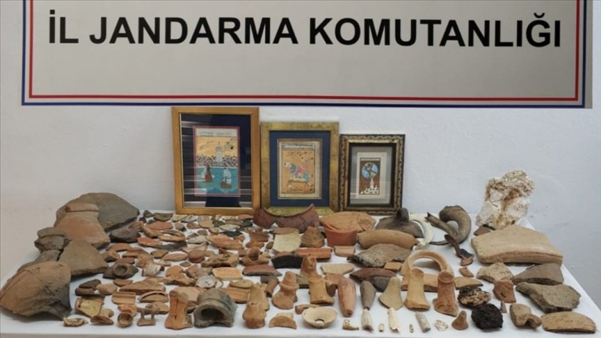 Antalya’da Likya ve Roma dönemine ait olduğu değerlendirilen 274 tarihi eser ele geçirildi