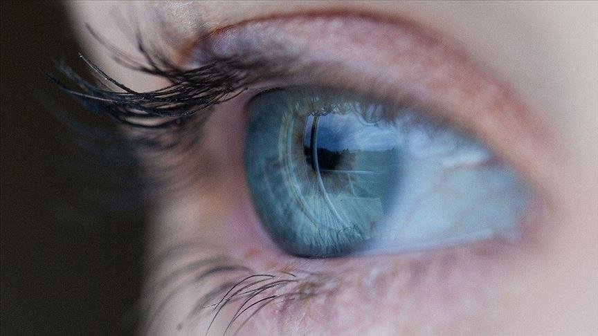 Kontakt lens kullananlara havuza ve denize girerken ‘dikkatli olun’ uyarısı