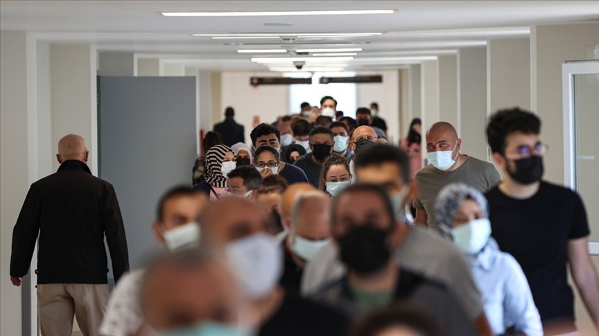 İstanbul’da salgın döneminin en yüksek aşı uygulaması dün gerçekleştirildi