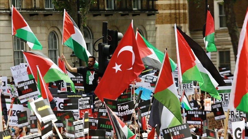 Filistin destekçileri, G7 ülkelerinden İsrail’e verdikleri desteği kesmelerini istedi