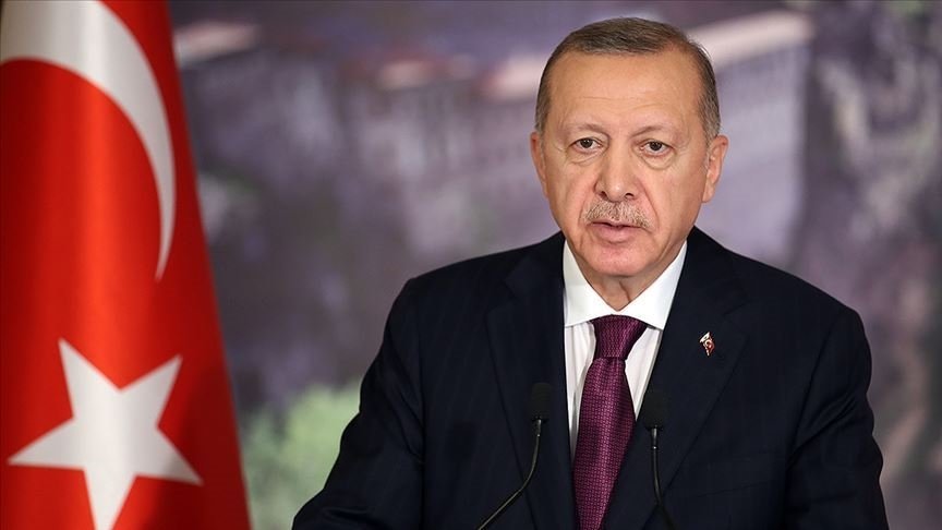 Cumhurbaşkanı Erdoğan: TSK, içindeki hainlerden temizlendikçe sorumluluk üstlendiği her yerde başarıdan başarıya koşuyor