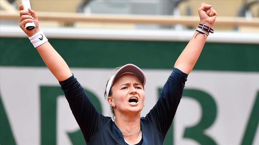 Çek tenisçi Krejcikova Fransa Açık’ta yarı finalde