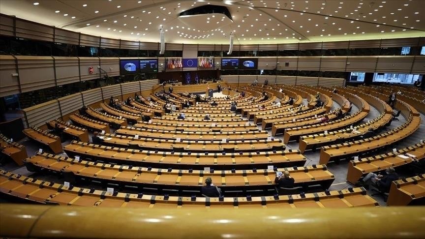 Avrupa Parlamentosu 15 ayı aşkın sürenin ardından yeniden Strazburg’da toplandı