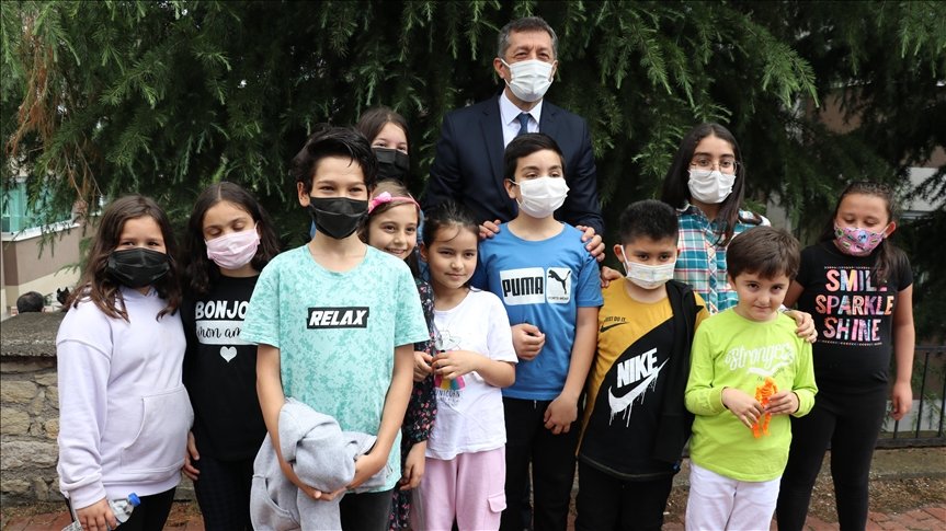 Milli Eğitim Bakanı Selçuk: Her bir evladımıza daha iyi eğitim fırsatı vermek sorumluluğumuzdur