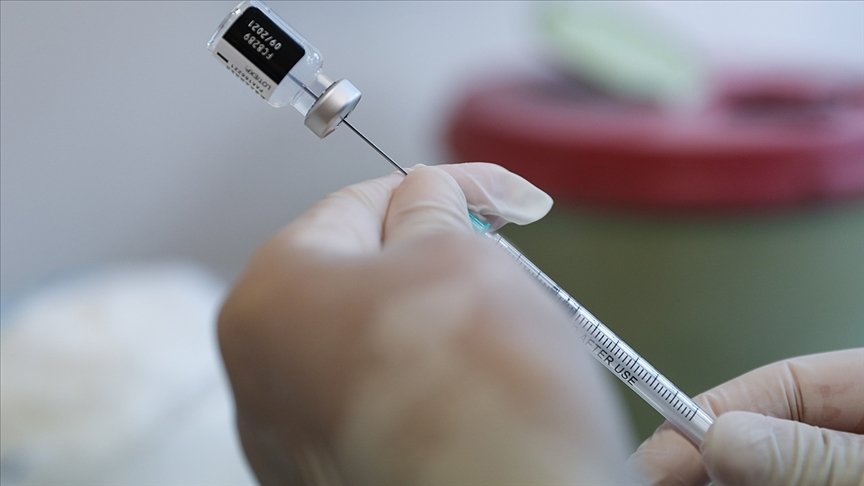 Dünya genelinde 2 milyar 540 milyon dozdan fazla Kovid-19 aşısı yapıldı