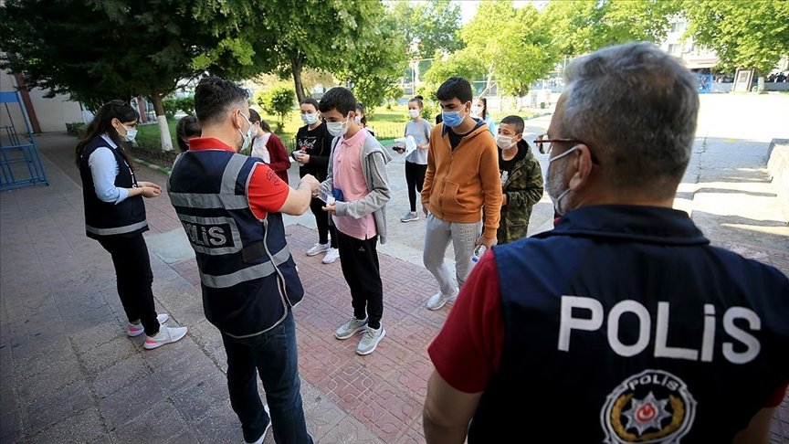 LGS kapsamındaki merkezi sınav başladı