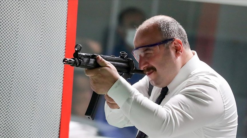 Bakan Varank, yerli balistik çözümler üreten Nurol Teknoloji’yi ziyaret etti