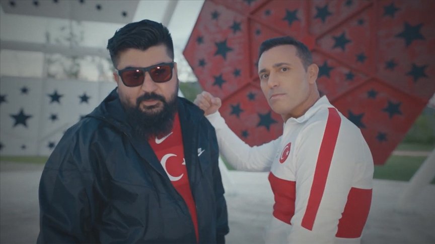 A Milli Futbol Takımı’nın EURO 2020 şarkısı Mustafa Sandal’dan