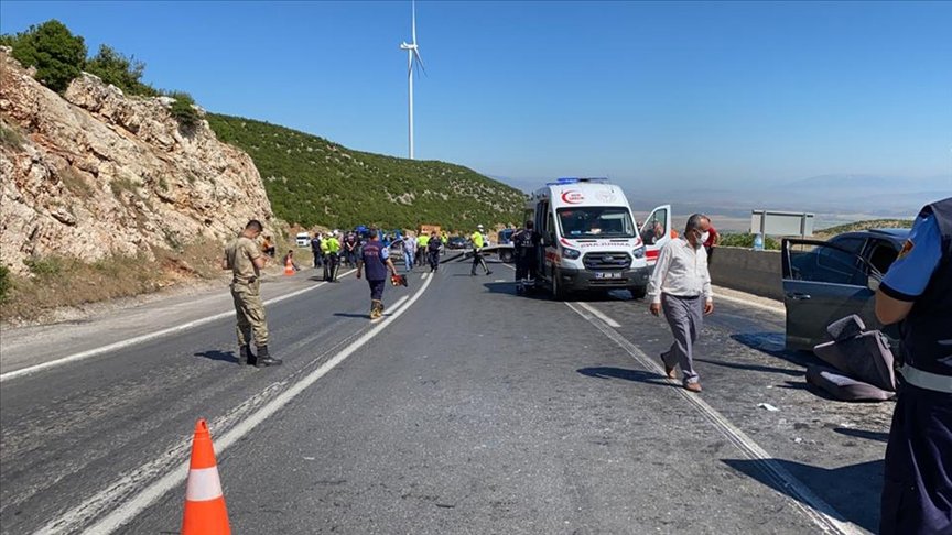 Türkiye’de geçen yıl meydana gelen trafik kazası sayısı yüzde 15,8 azaldı